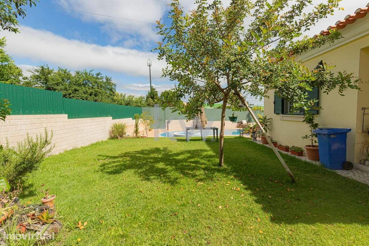 MORADIA T4+1 COM PISCINA | SANTARÉM - Grande imagem: 4/44