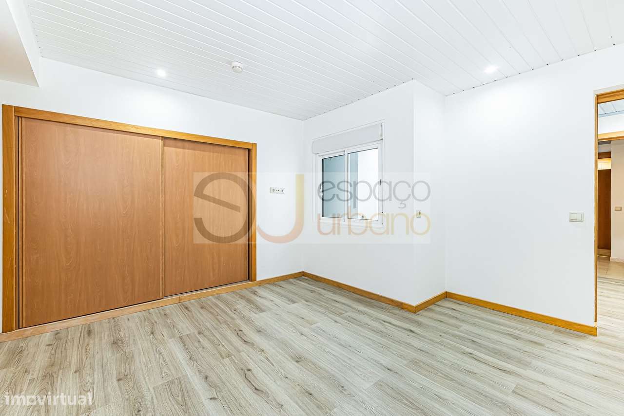 Boliqueime - Investimento: Moradia Isolada com 10 Suites em Zona Privi-27