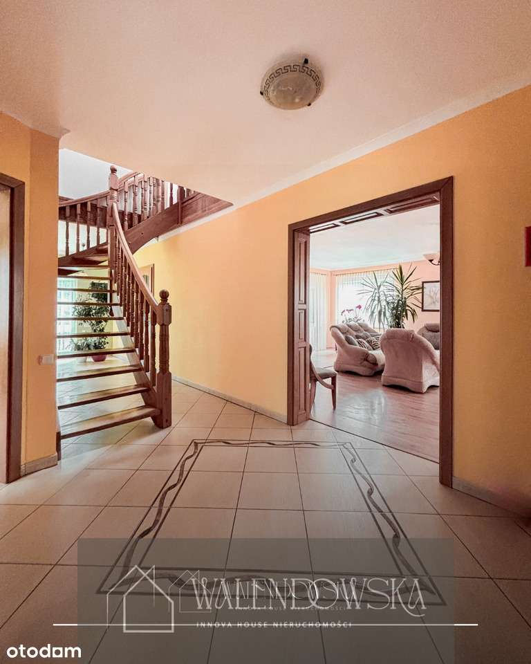 Dom w otoczeniu zieleni we Wrześciu - Pełny obrazek: 4/14