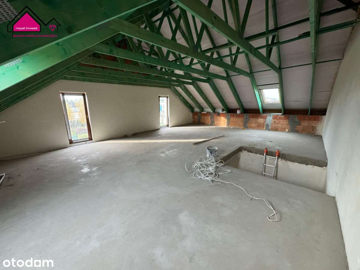 Bliźniak na kameralnym osiedlu w super cenie-9