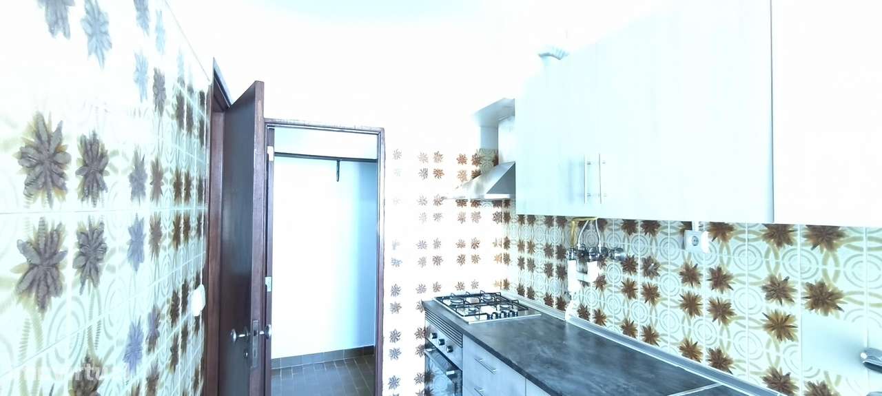 Apartamento T2 em Benavente com cozinha equipada-8