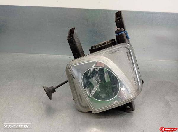 FAROL DE NEVOEIRO DIREITO OPEL MERIVA A LIMUSINA X03 2003 - 1