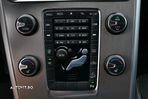 Volvo XC 60 2.4D AWD Momentum - 25