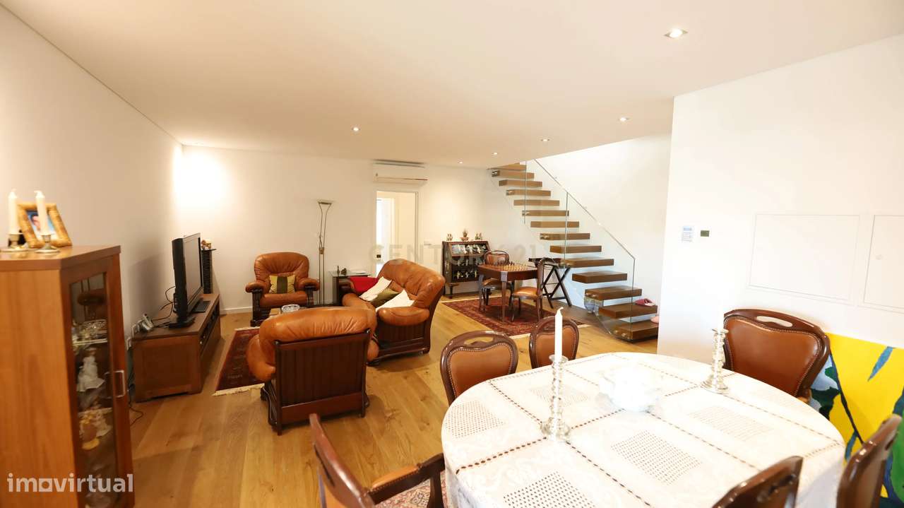 Apartamento T4 duplex - Grande imagem: 5/25