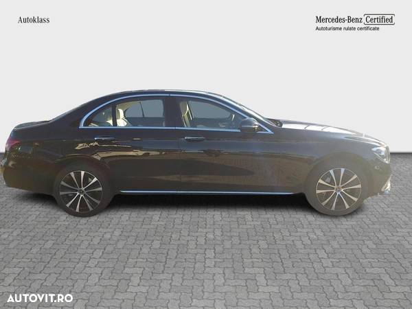 Mercedes-Benz E 300 de 4MATIC Aut. - 6