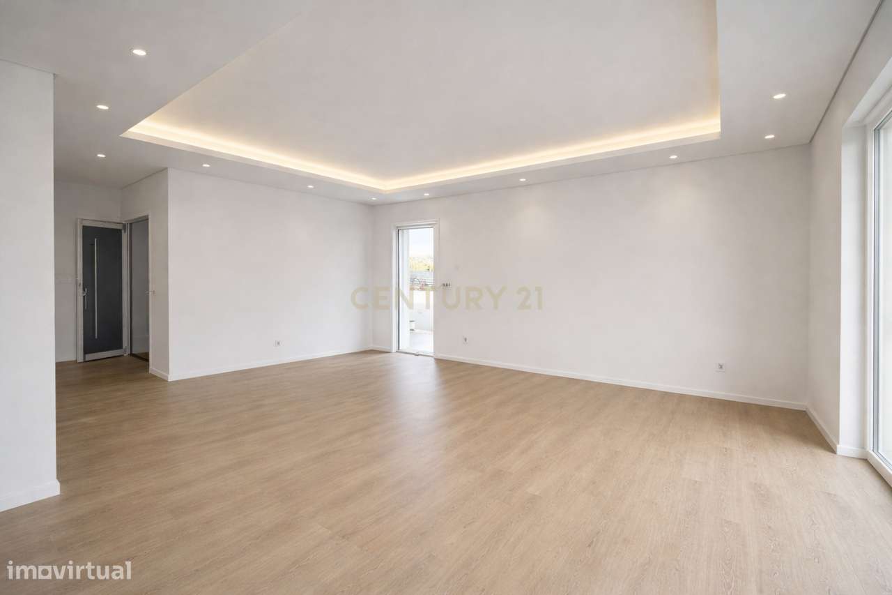 Moradia térrea T3+1 isolada com piscina em lote de 321 m² - Grande imagem: 5/31