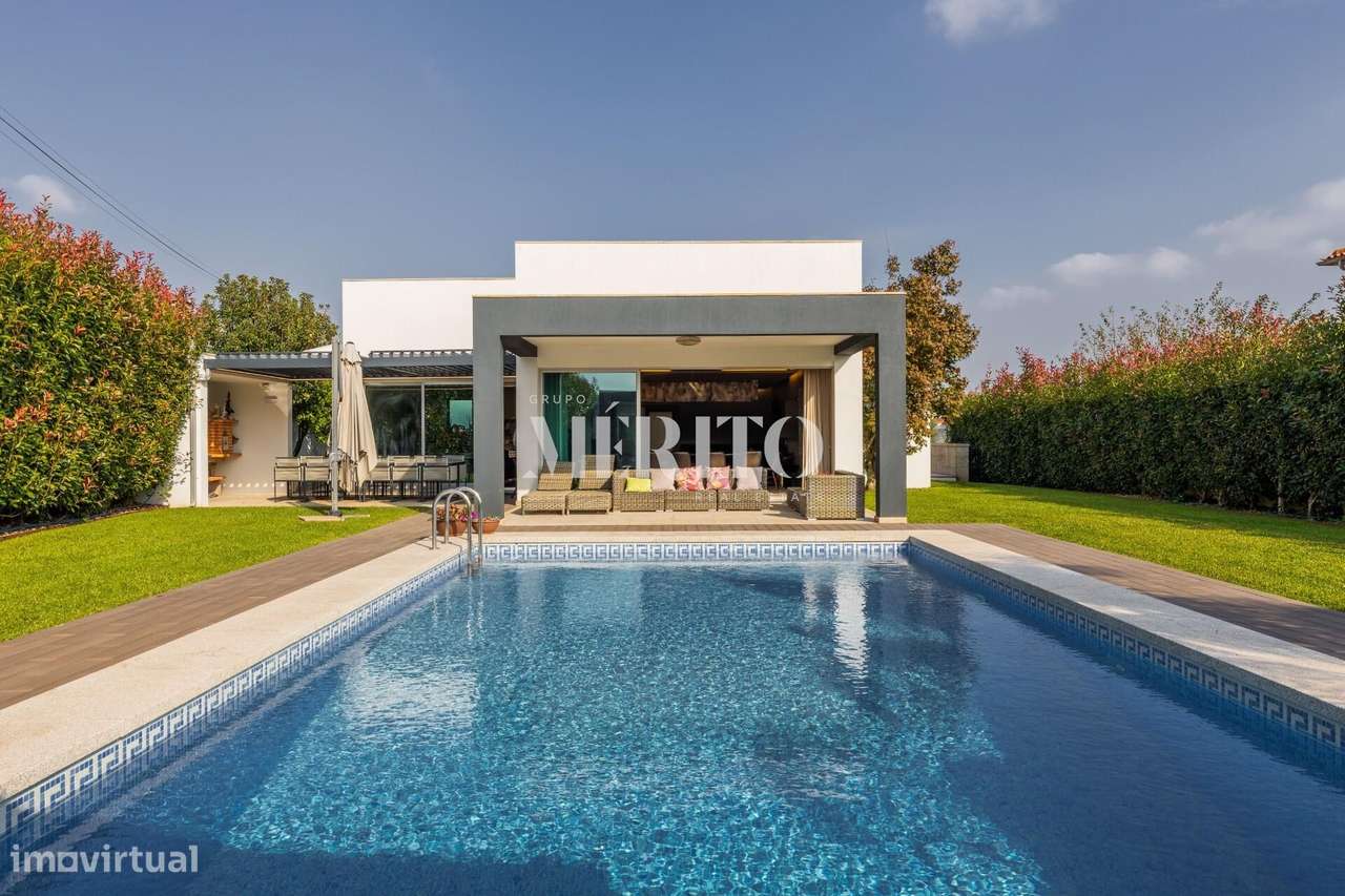 Magnífica Moradia T4+1 em Tamel São Veríssimo, Barcelos - Grande imagem: 1/59