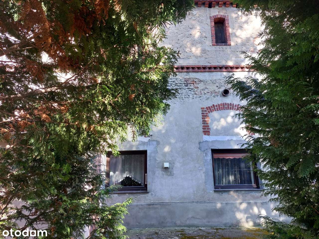 Dom mieszkalny z częścią gospodarczą oraz stodołą/duża działka-10