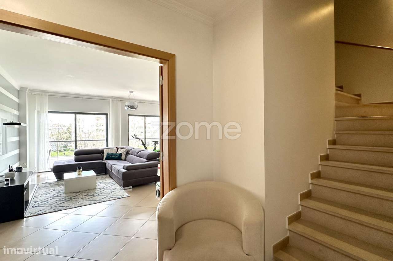 Apartamento T3 Duplex para Arrendamento – Portimão - Grande imagem: 3/27