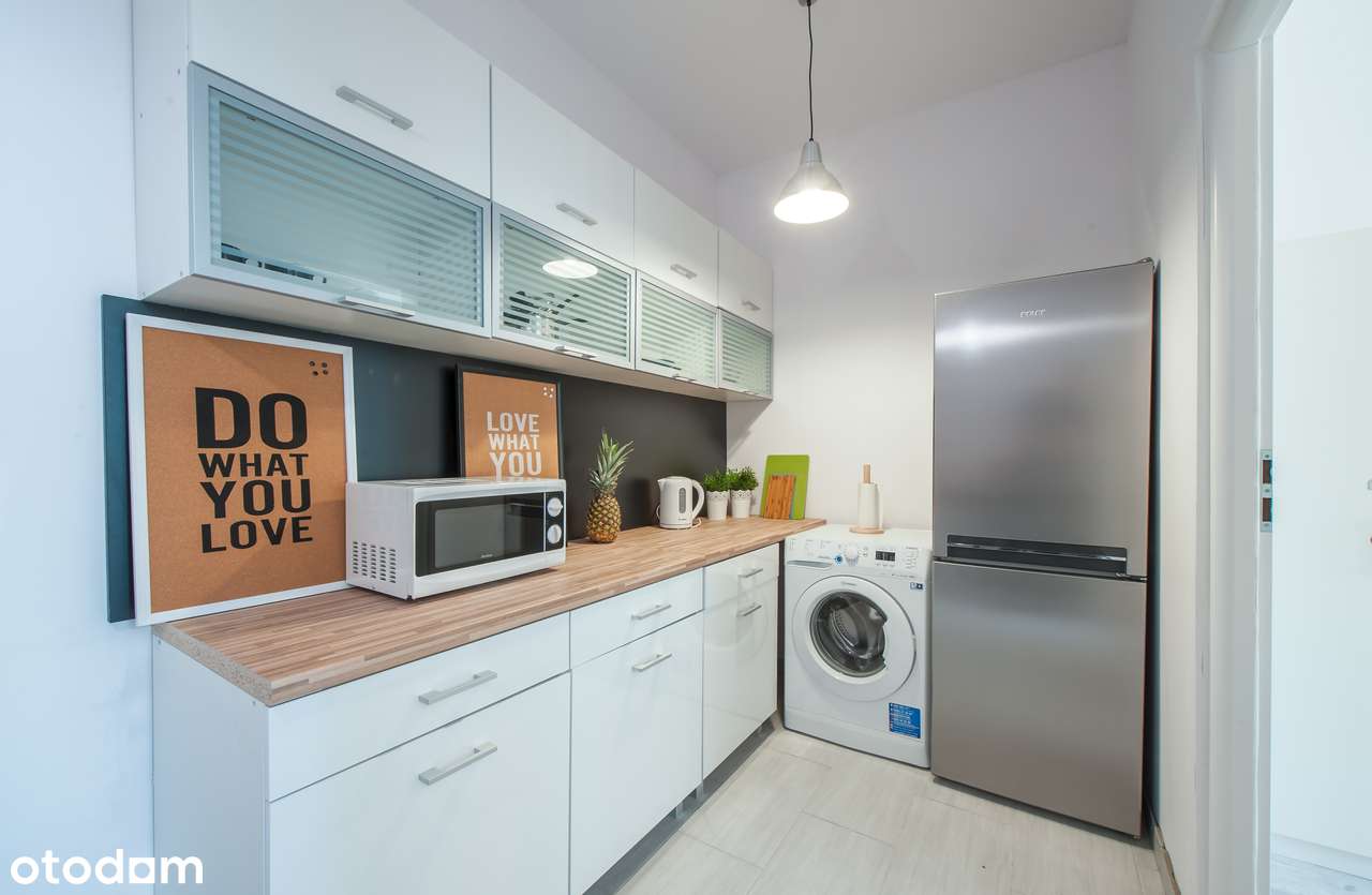 Wejścia z dwóch klatek, mieszkanie inwestycyjne w formie dwóch 54m2-12