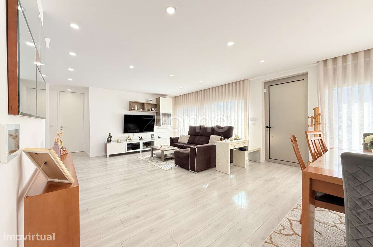 Moradia Geminada T4 Louro - Grande imagem: 4/34