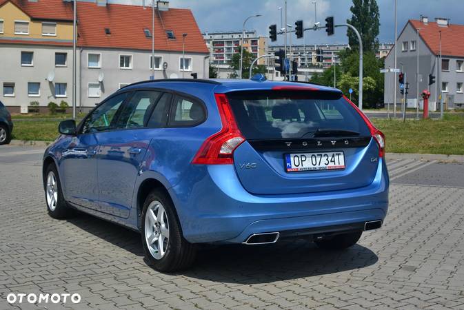 Volvo V60 D4 Linje Business - 4