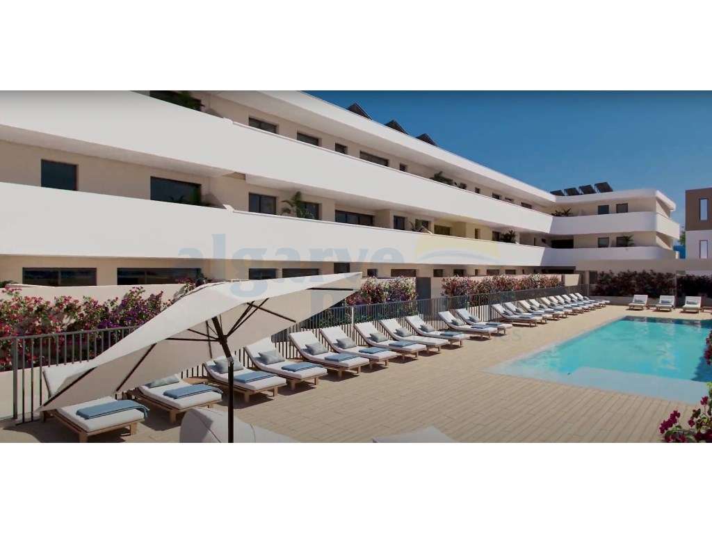 Moderno Apartamento T1 com varanda, Piscina e Garagem em Cabanas de... - Grande imagem: 4/15