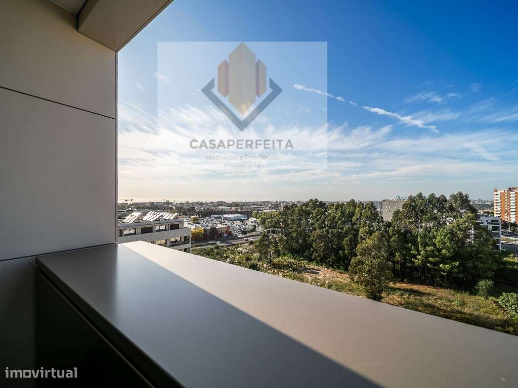 Apartamento T2 de Luxo com Varanda, Lugar de Garagem e Arrumo - Jun...-34