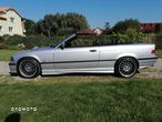 BMW Seria 3 318i Cabriolet - 3