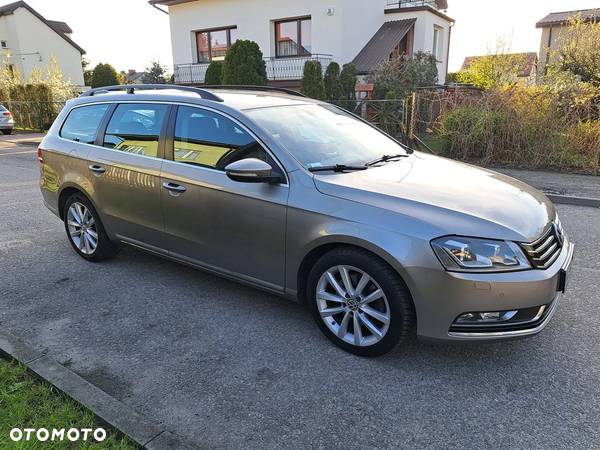 Volkswagen Passat 2.0 TDI Highline DSG - 14