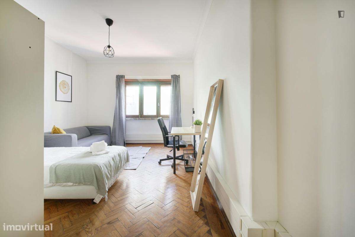 Quarto - localizado em Santa Apolónia Lisbon - Grande imagem: 5/10