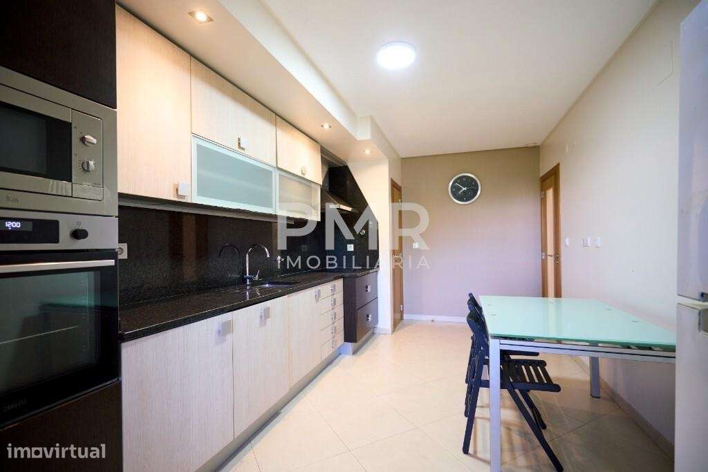 Apartamento T3 na Amora-17