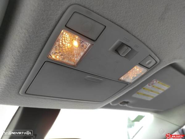 LUZ INTERIOR MAZDA 5 CR19 2007 - 1