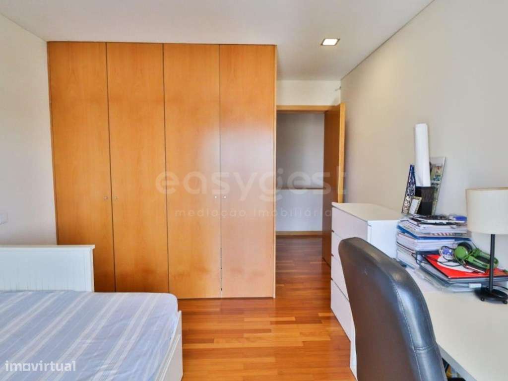 Moradia T3+1 em Barrô, a escassos minutos do centro de Águeda - Grande imagem: 3/42