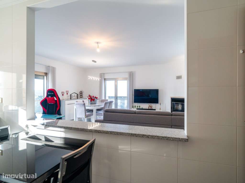 Apartamento T3 de excelentes àreas numa zona residencial calma da N...-12