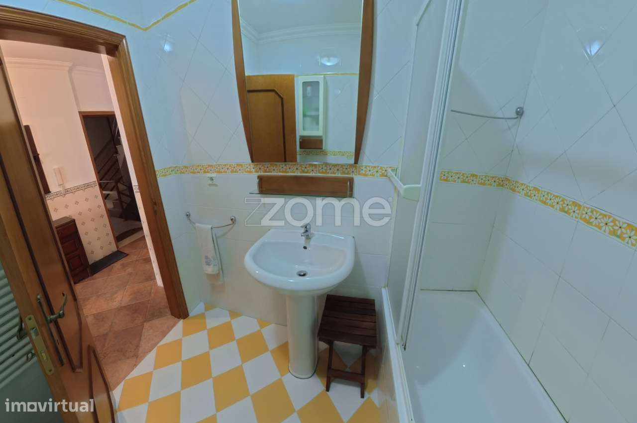 Apartamento T3- Nazaré todo mobilado C/ Lugar de garagem-10