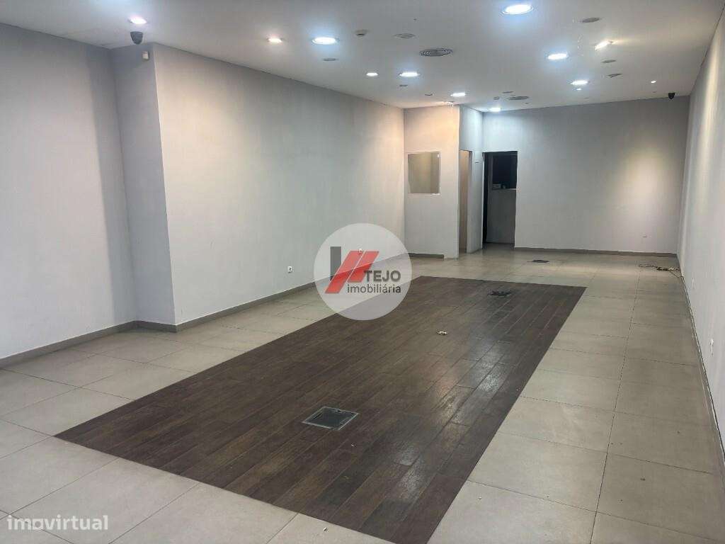 Arrenda I Loja I 100 m2 I Barreiro - Grande imagem: 4/9