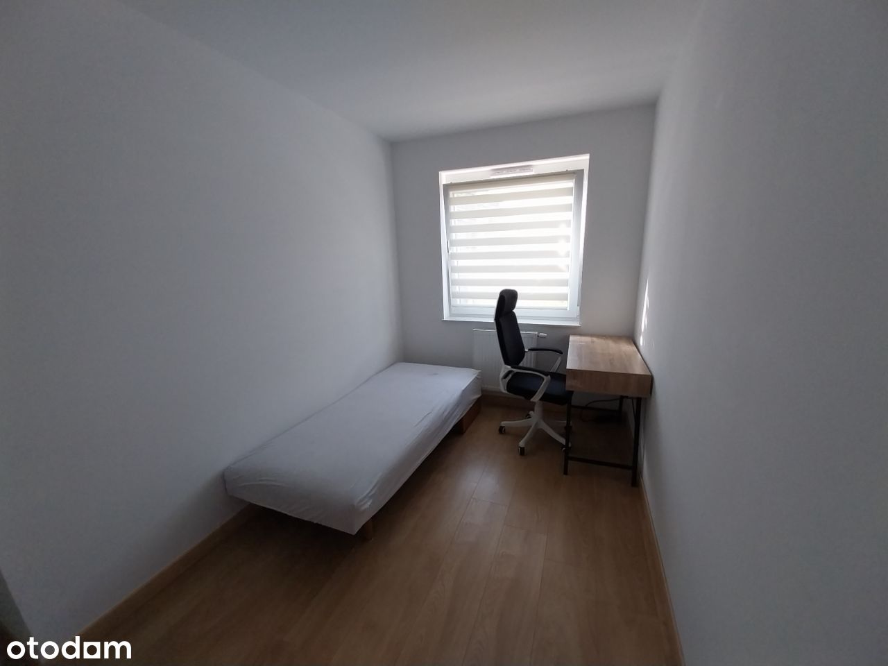 To rent 1-room in 3-room flat on Blizanowicka