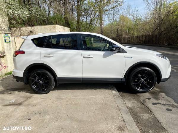 Toyota RAV4 2.5 4x4 Hybrid Edition S+ - 13