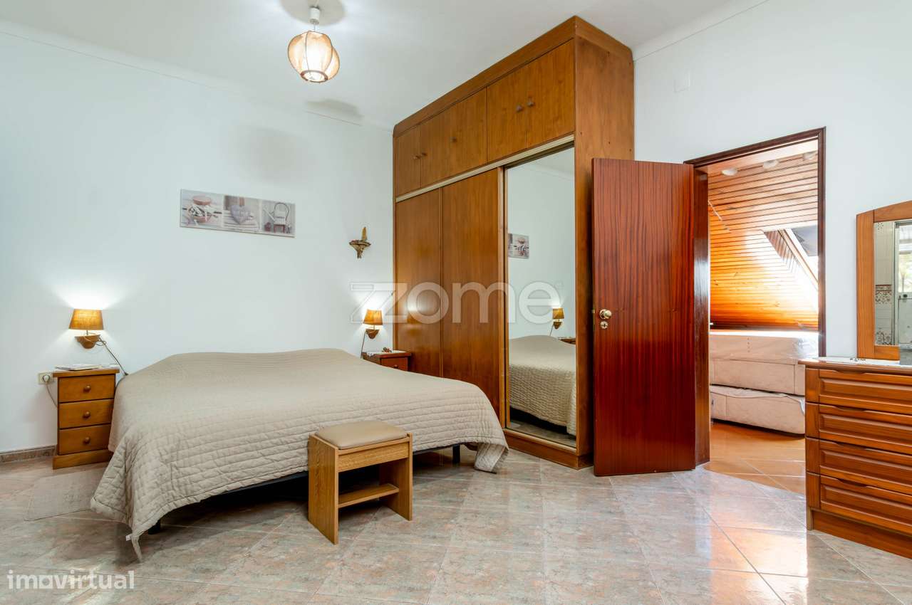 Moradia T1 + 1 Azambuja com Espaço Comercial-24