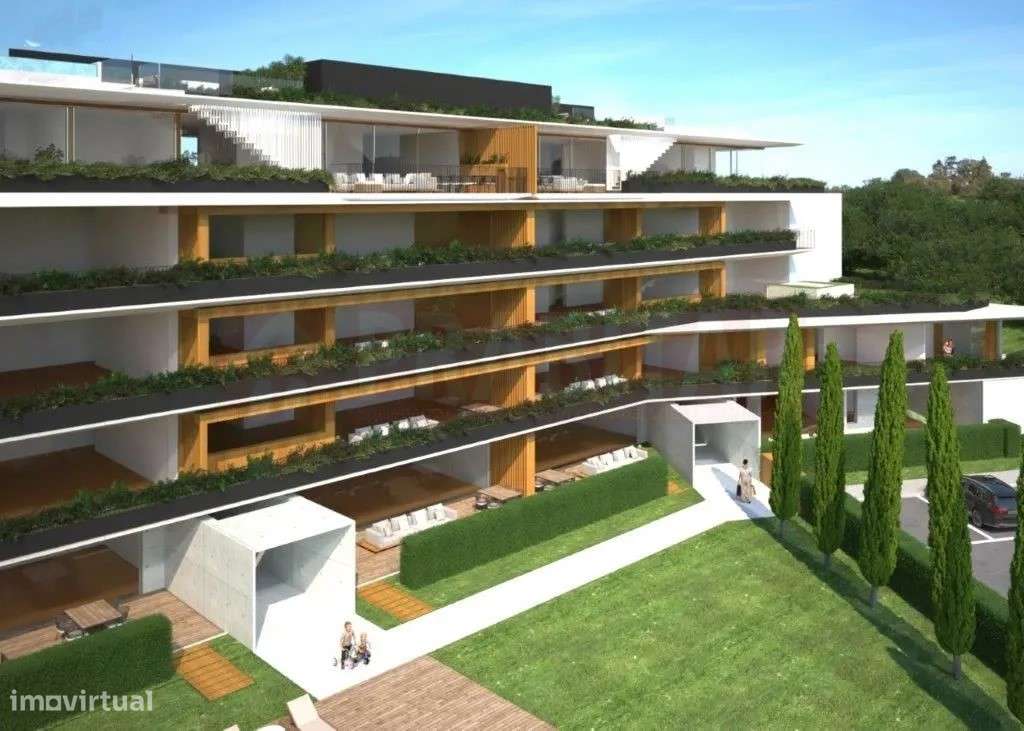 Em Santa Clara, T1 em Condomínio Fechado com Piscina e Jardim-6