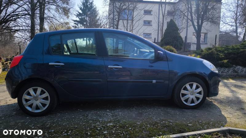 Renault Clio 1.4 16V Expression - 6