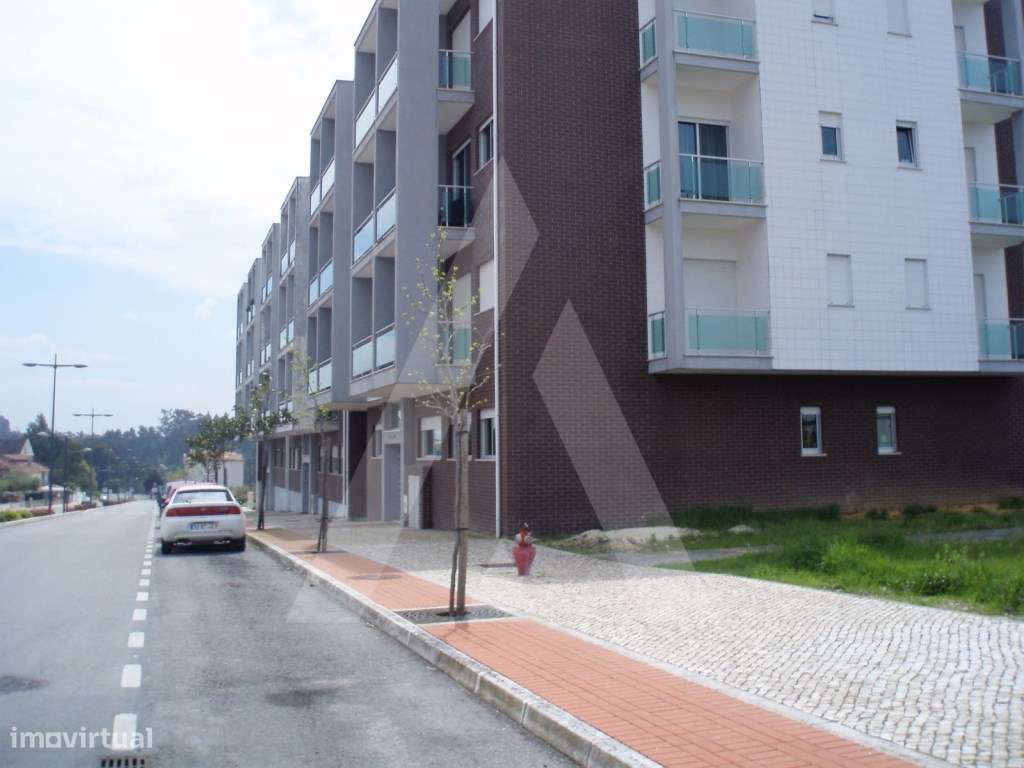 Terreno em Oliveirinha com viabilidade de construção - Grande imagem: 2/7