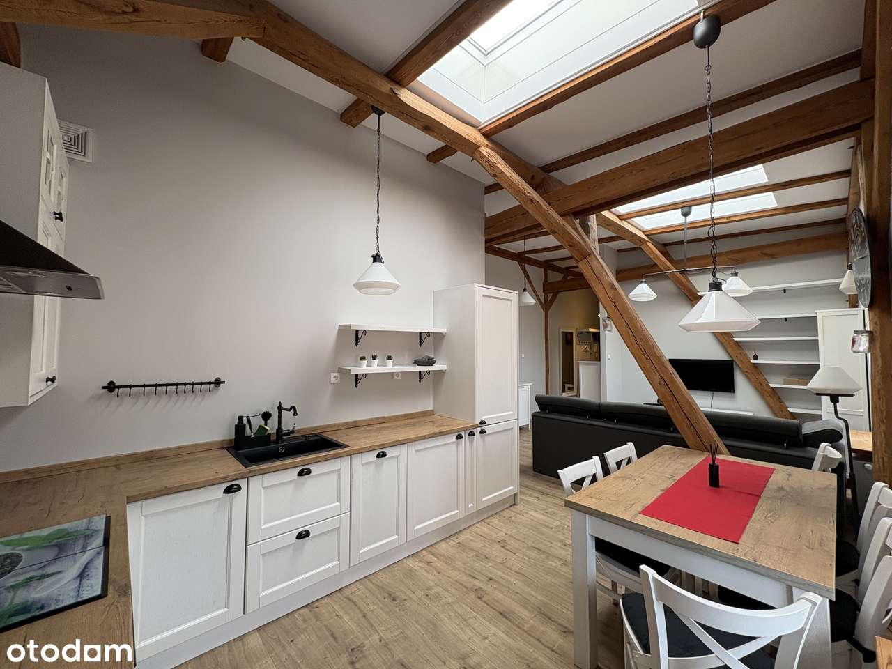 Wyjątkowe mieszkanie w Młynie Parowym w Pniewach-1