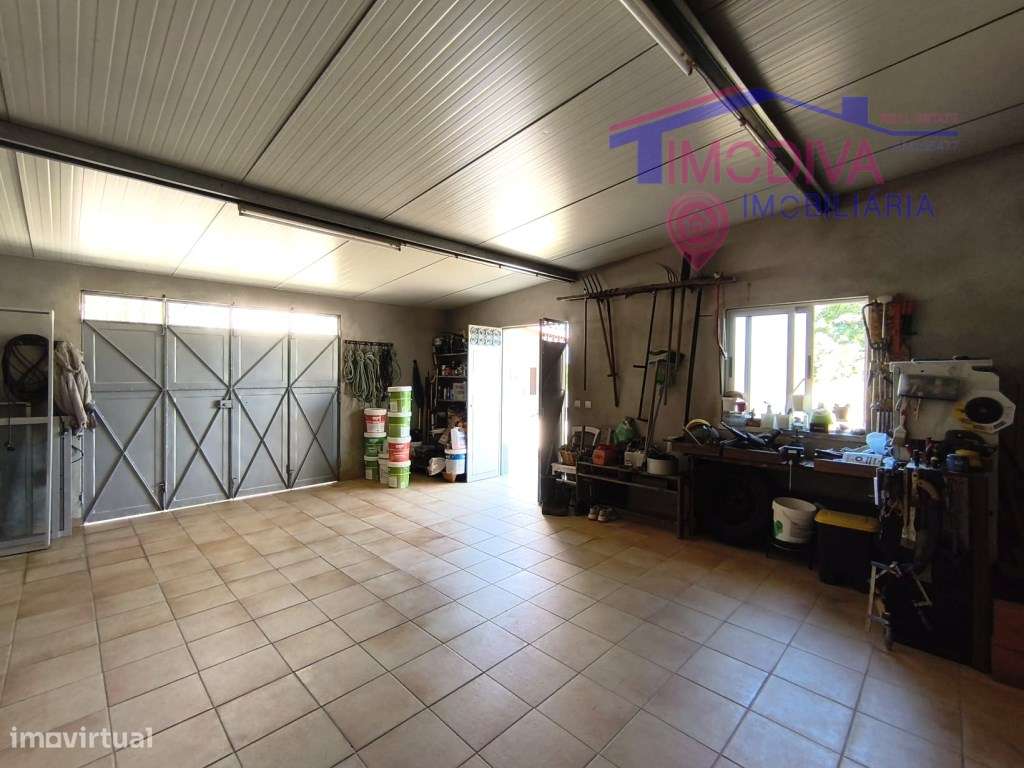 Moradia T3 com garagem e Terreno com 1850 m2 em Arega, Figueiró dos...-52