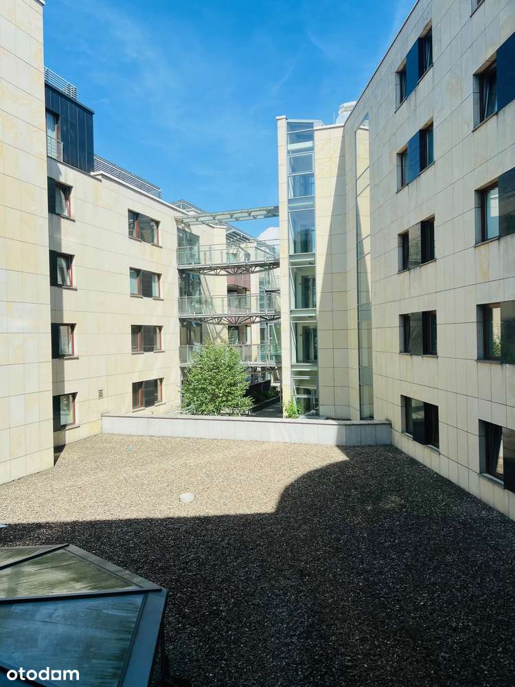 Kawalerka na sprzedaż w Just'n Center ul.Krawiecka-1