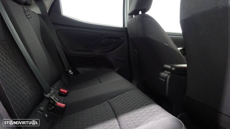 Toyota Yaris 1.5 HDF Comfort Plus - 7