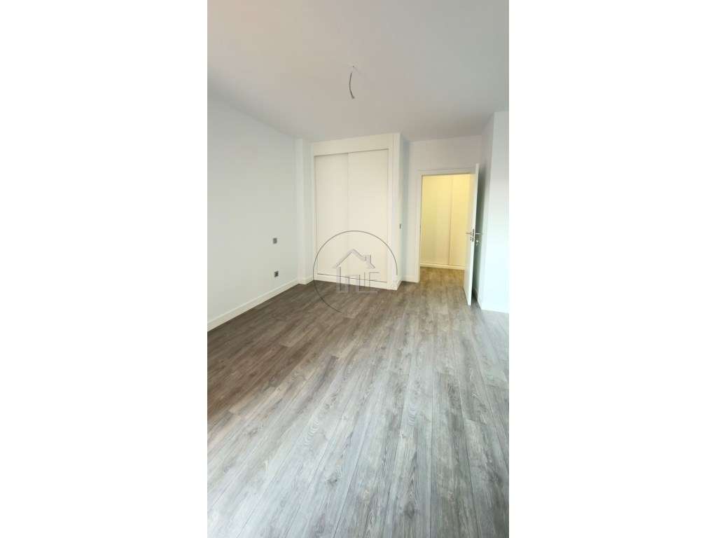 Apartamento T2 Duplex Novo Pinhal Novo-15
