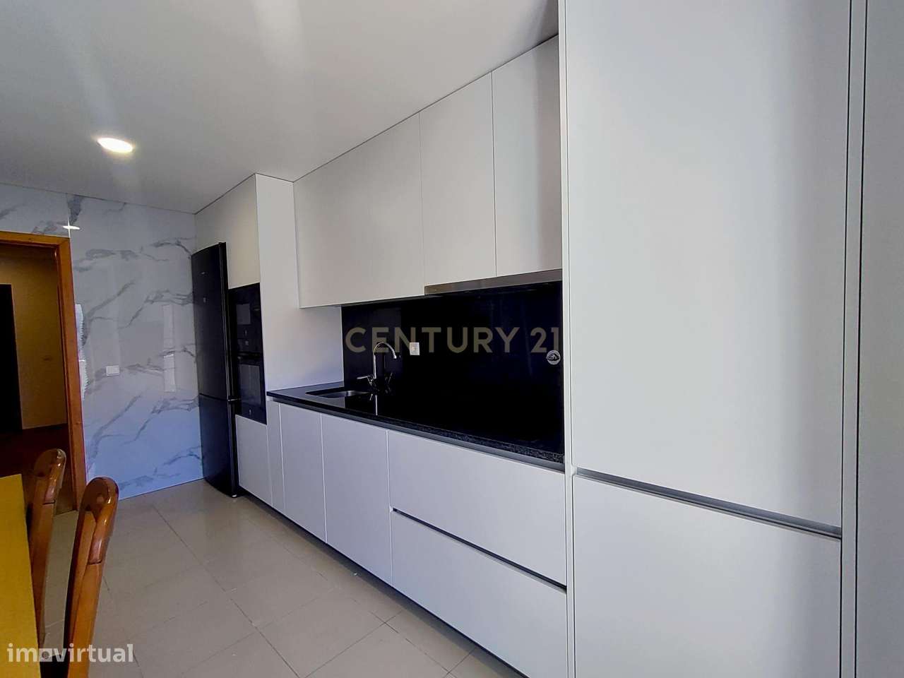 Apartamento T2+1 totalmente remodelado – Av. João Paulo II, Arcozelo, - Grande imagem: 5/25