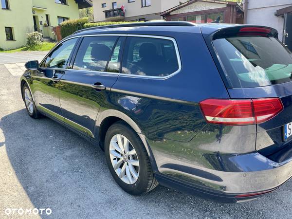 Volkswagen Passat Variant 2.0 TDI SCR DSG Highline - 3