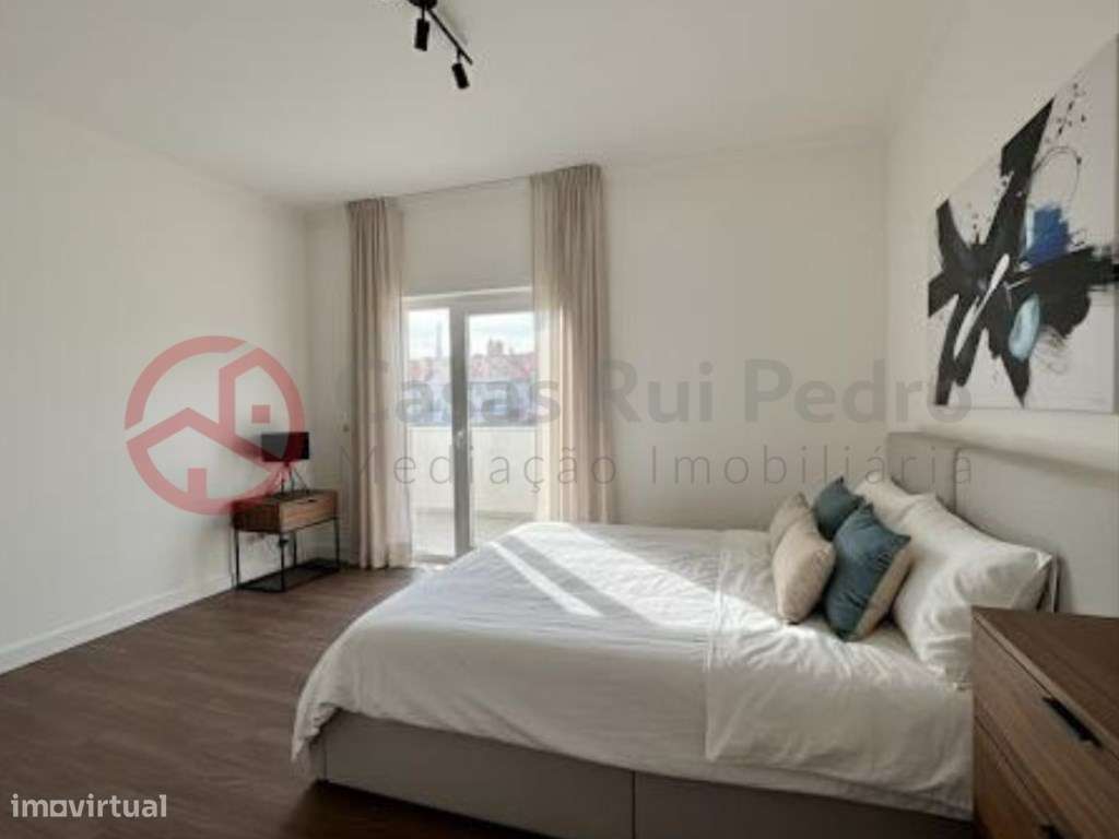 Moradia T3 de Excelência no Centro de Alcochete, com Garagem e Sótã... - Grande imagem: 3/33