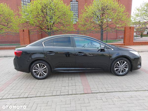 Toyota Avensis 2.0 Premium MS - 20