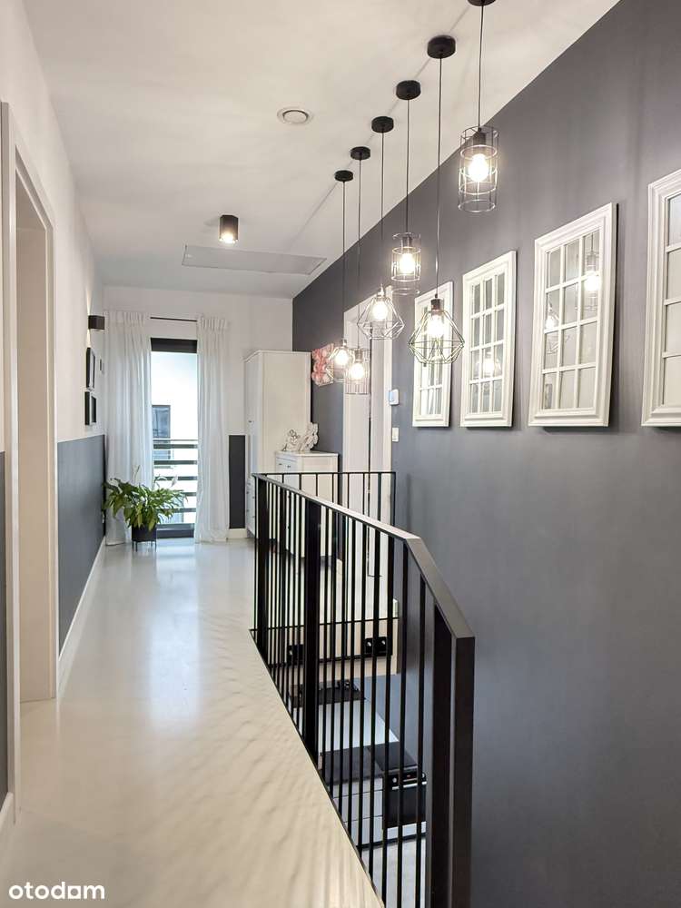 Piękny nowoczesny kilkuletni dom z pięknym ogrodem-Barlinek-Krzynka.-9