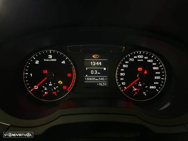 Audi Q3 2.0 TDI Sport - 12