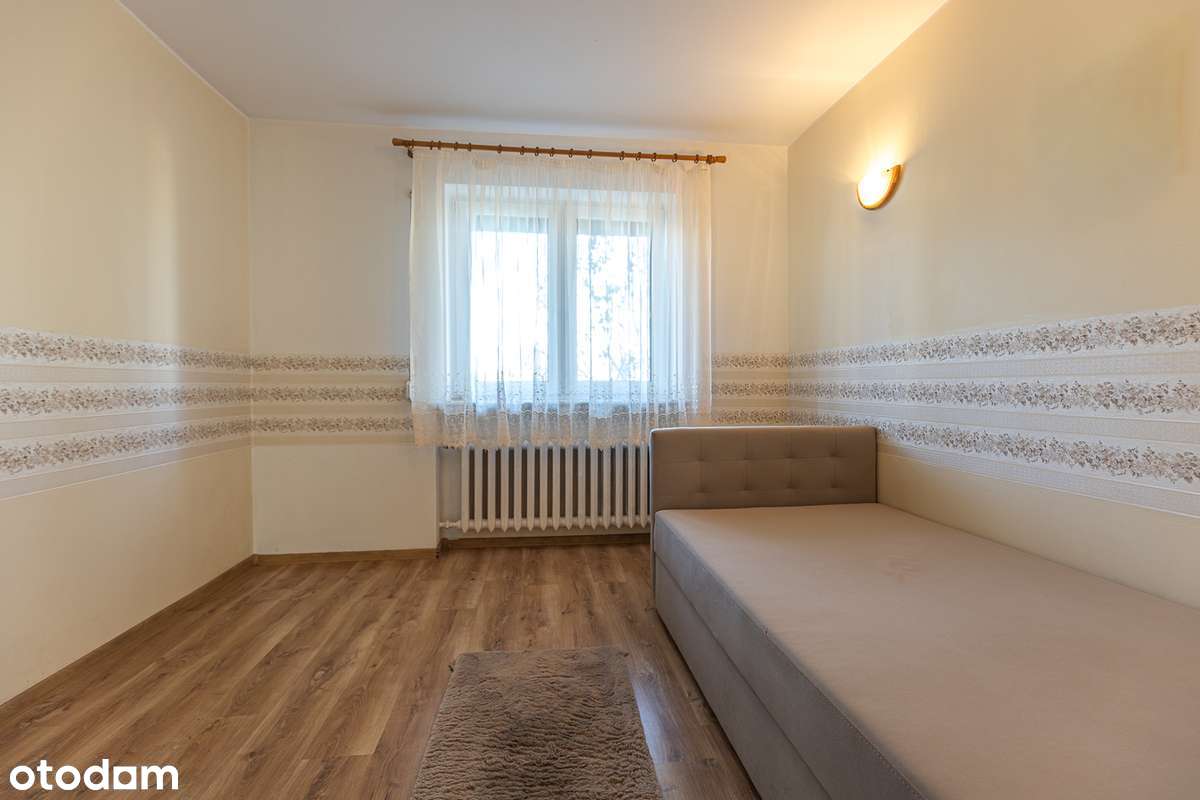 Przestronny dom na Osiedlu Kwiatowym Fotowoltaika Pompa ciepła 3garaże-14