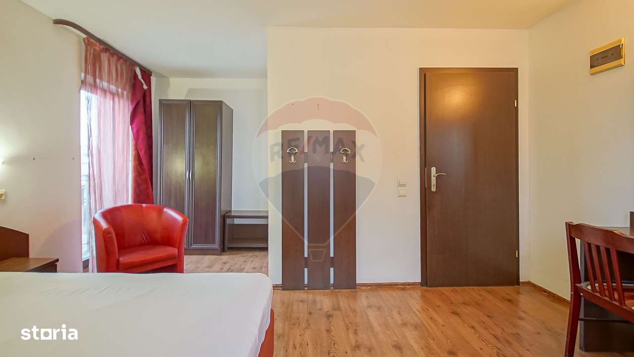 Casă / Vilă cu 12 camere de vânzare în zona Astra - Imagine principală: 4/20