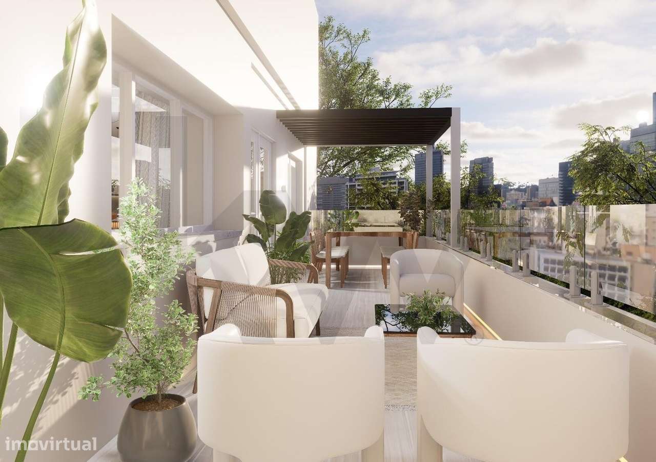 Apartamento T3 totalmente renovado com varanda no Bairro do Rosário, C - Grande imagem: 4/47