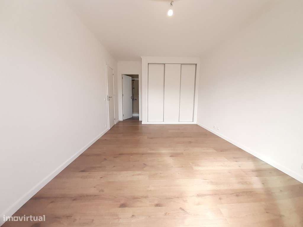 Moradia V3+1 c/vista mar na Ericeira-13