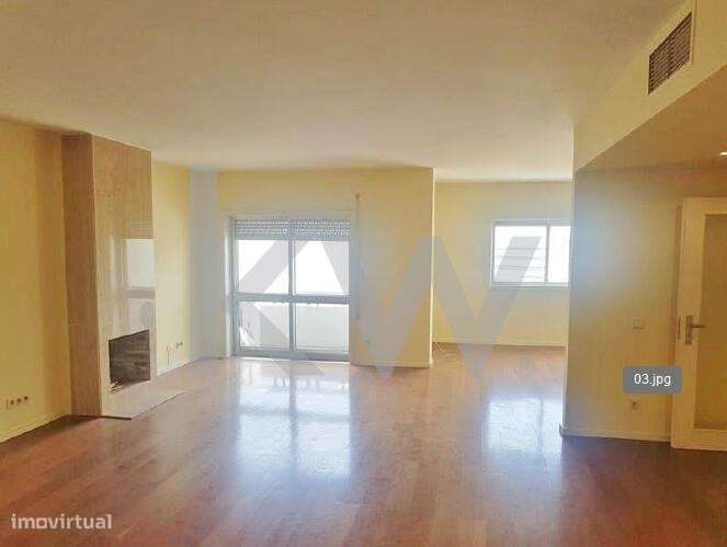 Apartamento T5 transformado em T3 * Centro da Maia 242,90 m2 * Lugar d - Grande imagem: 3/29