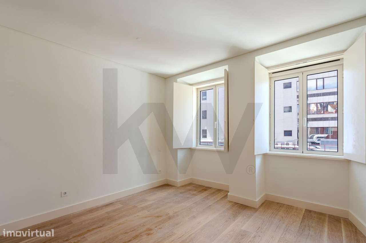 Oportunidade! Novo T2 com suíte e elevador - Grande imagem: 5/31